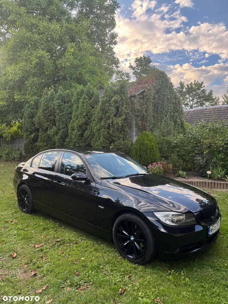 BMW Seria 3 318i - 5