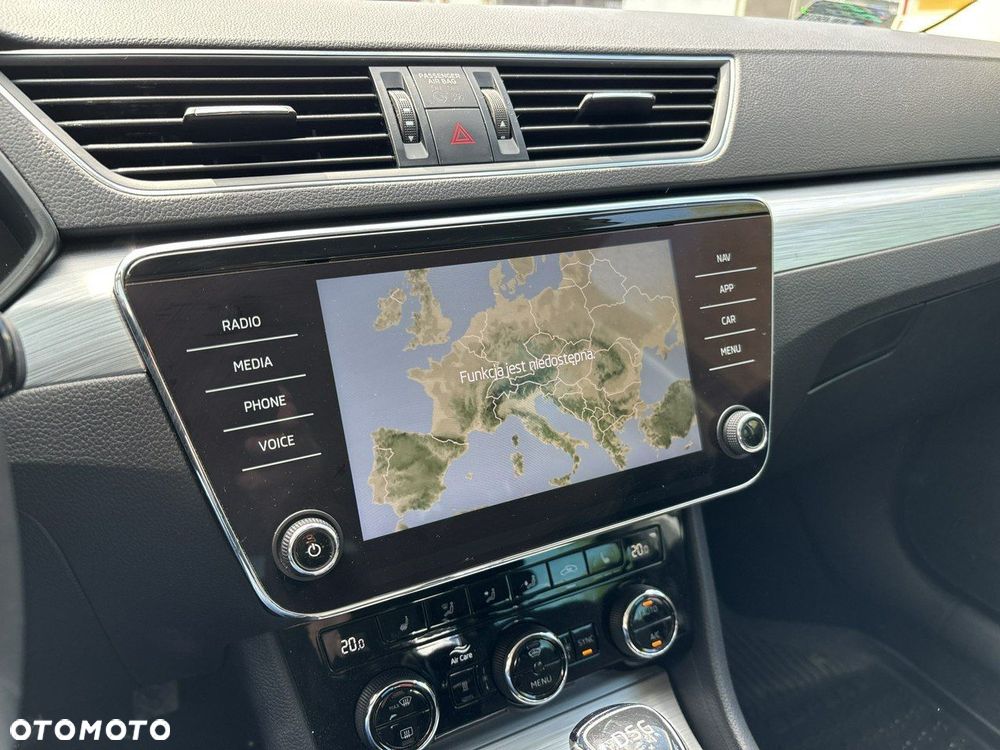 Skoda Superb 2.0 TDI SCR Ambition DSG - 20