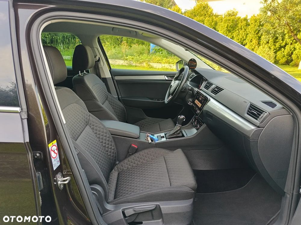 Skoda Superb 1.4 TSI Plug-In Hybrid Sportline DSG - 35