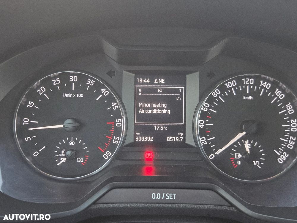 Skoda Octavia 1.6 TDI GREENLINE - 6