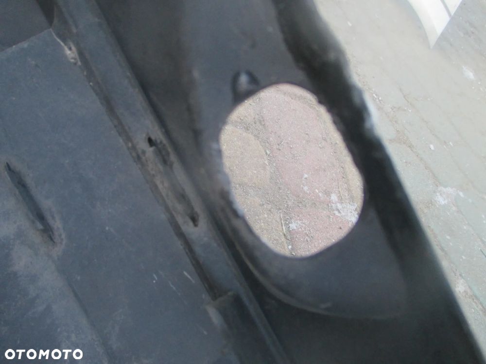 zderzak Volvo V70 - 4