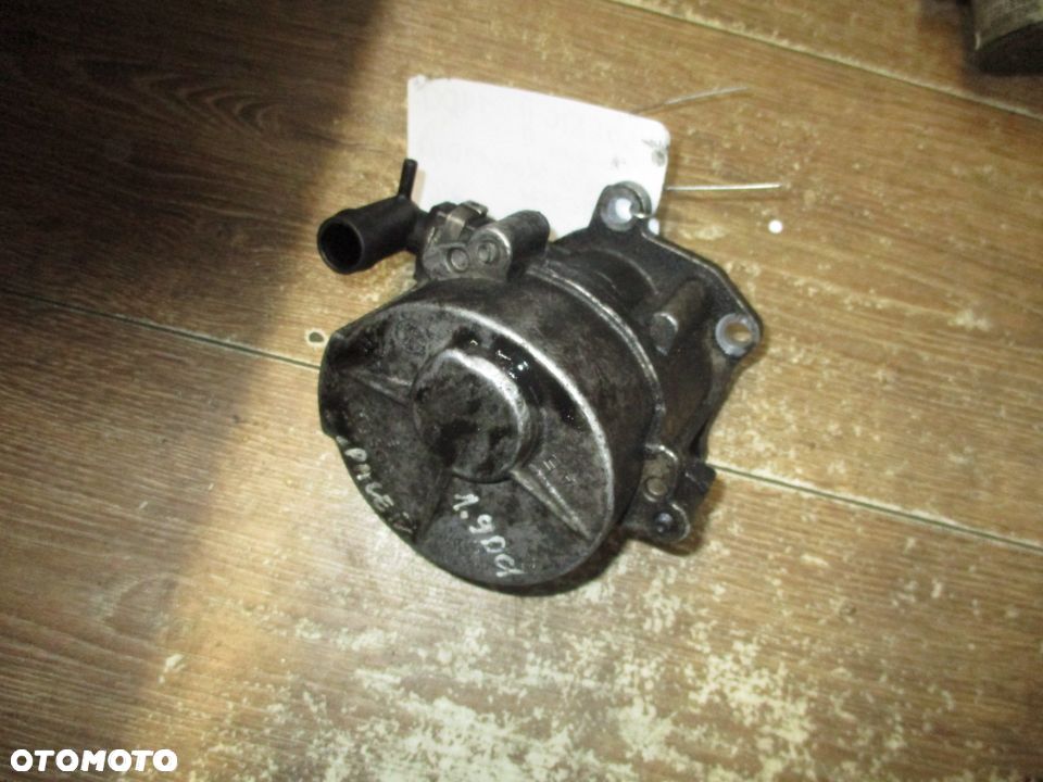 POMPA VACUM RENAULT SCENIC II MEGANE 2 1.9DCI - 1