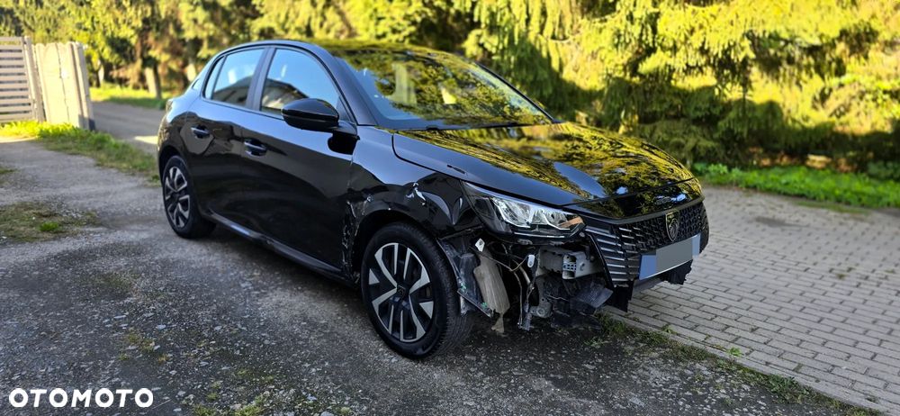 Peugeot 208 - 11