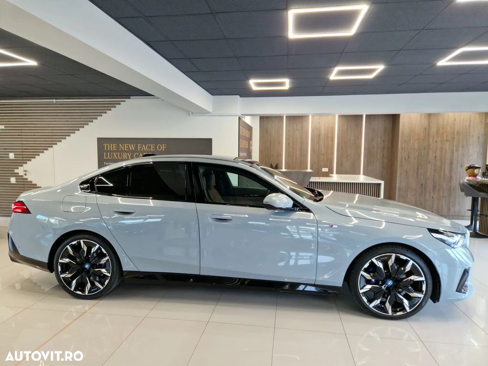 BMW Seria 5 520d xDrive AT MHEV - 6
