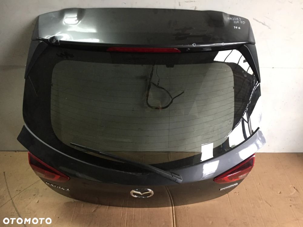 MAZDA 2 III DJ LIFT 22R KLAPA BAGAŻNIKA TYŁ - 1