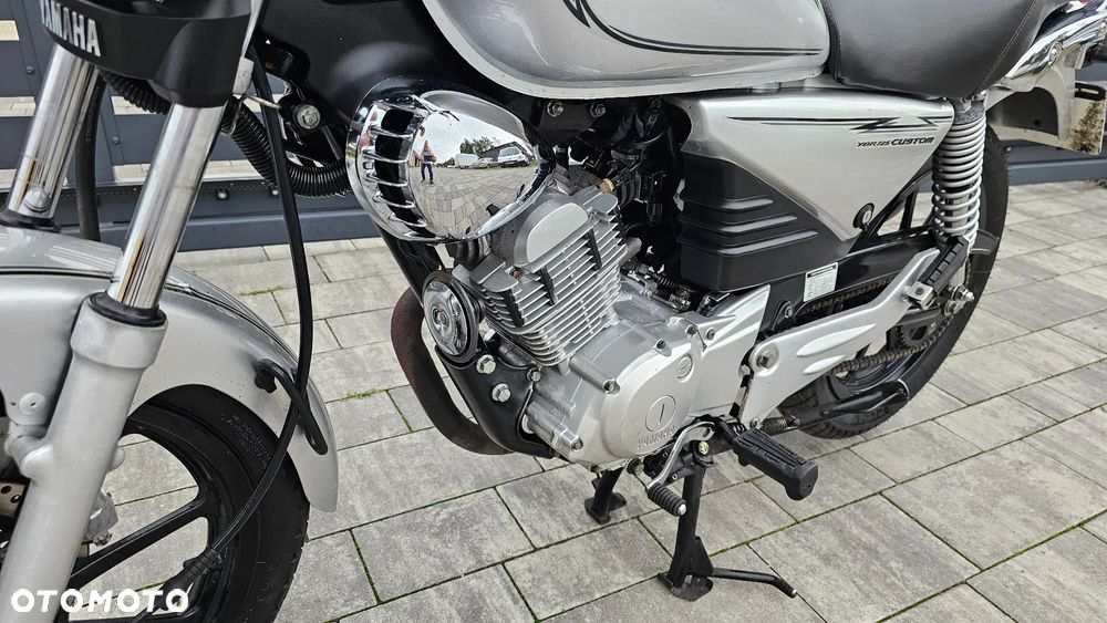 Yamaha YBR - 8