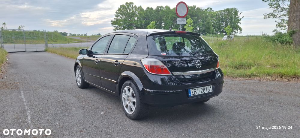 Opel Astra 1.9 CDTI Elegance - 4