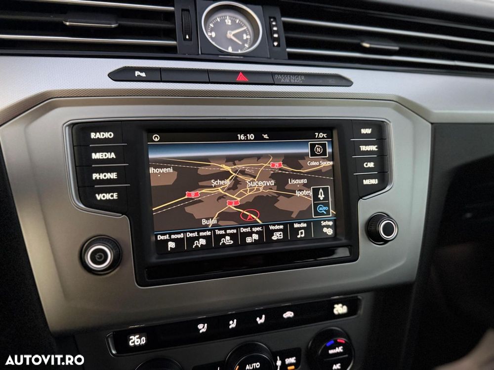 Volkswagen Passat Variant 2.0 TDI DSG (BlueMotion Technology) Highline - 17