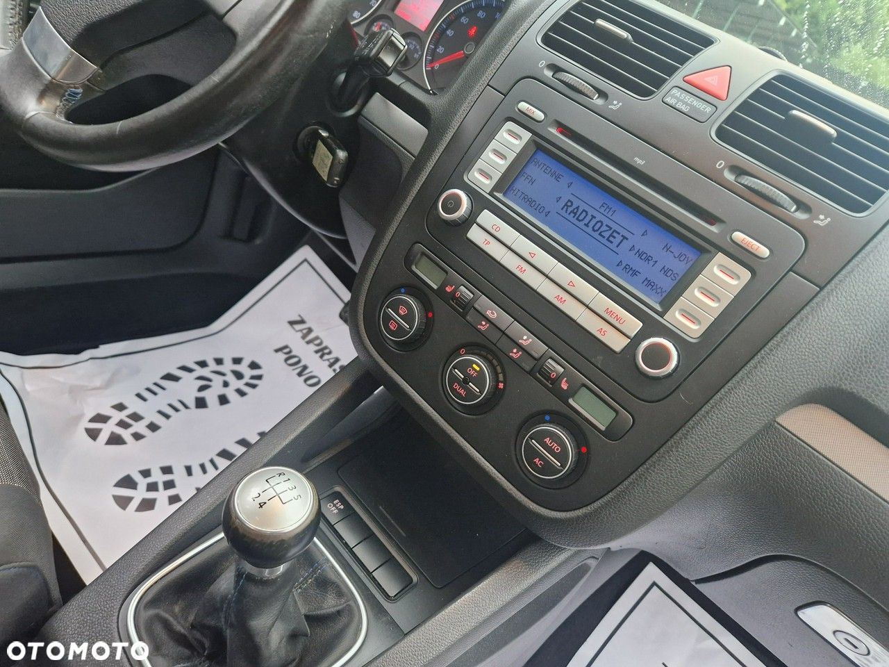Volkswagen Golf - 18