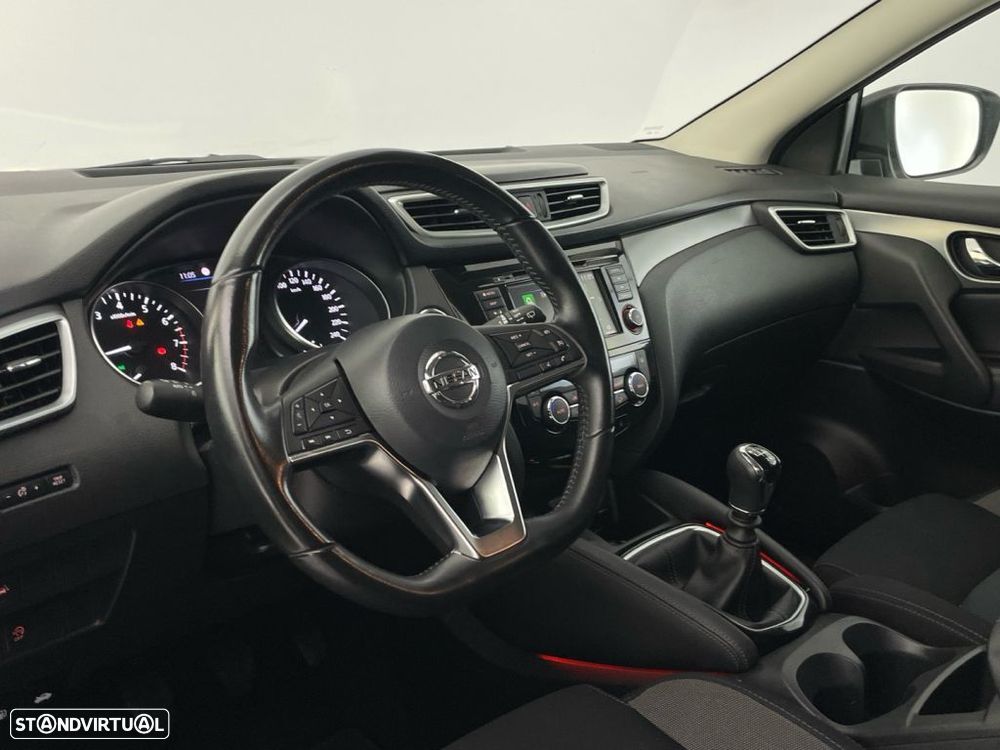 Nissan Qashqai 1.3 DIG-T N-Connecta - 16