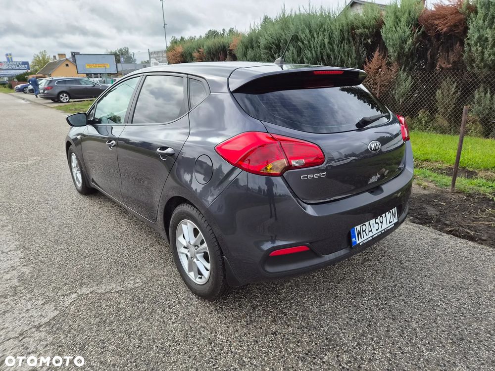 Kia Ceed 1.4 CVVT Attract - 7