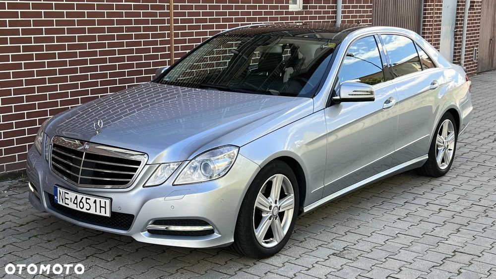 Mercedes-Benz Klasa E 300 BlueTEC Hybrid Avantgarde - 29