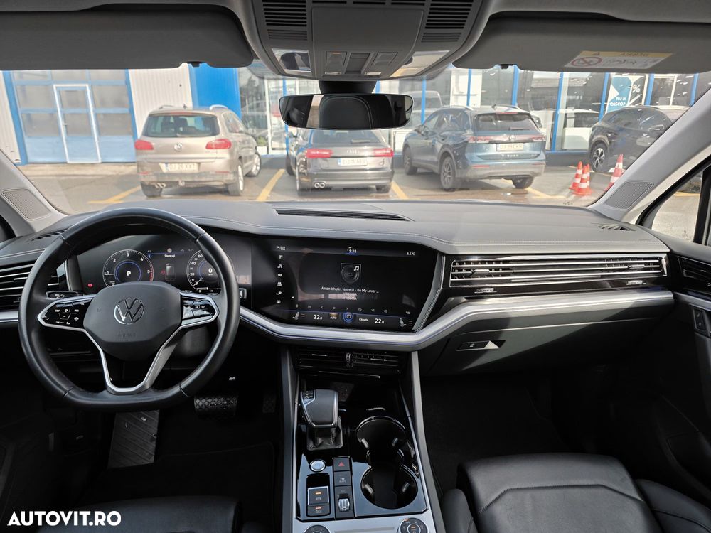 Volkswagen Touareg V6 TDI 4MOTION Elegance - 4