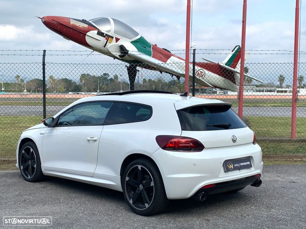 VW Scirocco 2.0 TDI GTD - 26