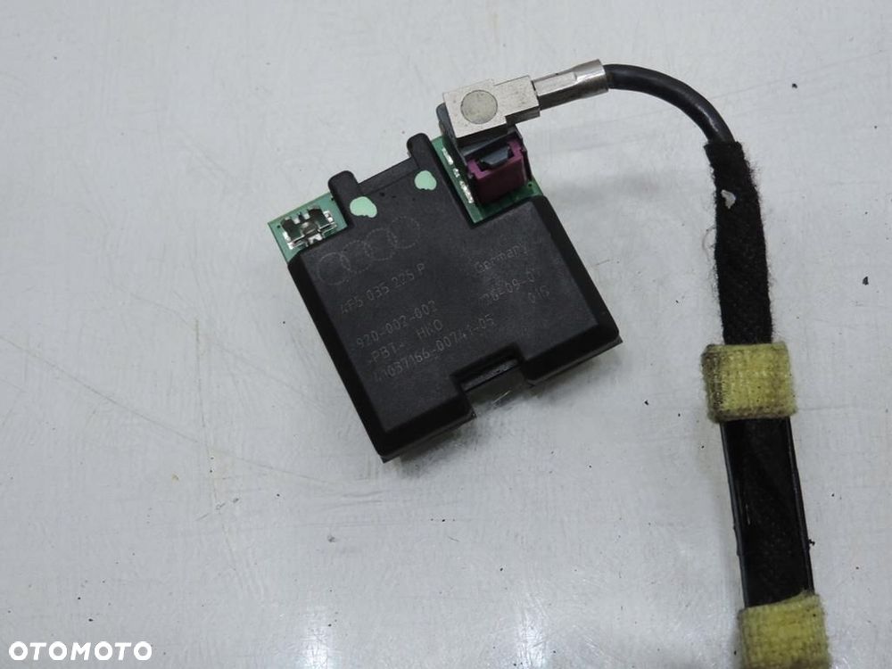 WZMACZNIACZ ANTENA AUDI A6 C6 4F5035225P - 1