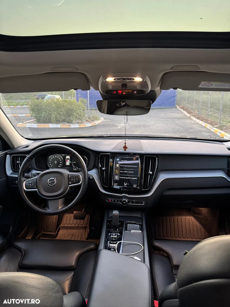 Volvo XC 60 T8 Twin Engine AWD Momentum - 9