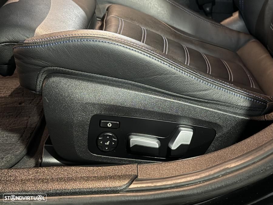 BMW 330 e Aut. M Sport - 26