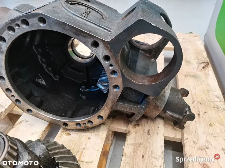 Oś napędowa Spicer 357 212 302  734 458 Manitou MRT - 10