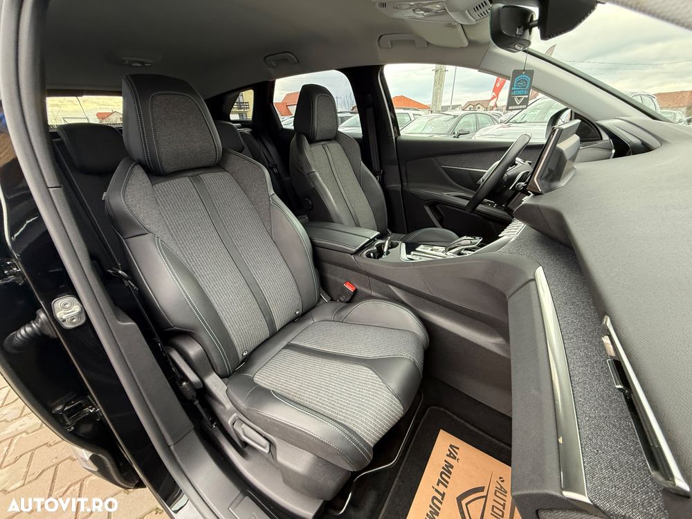 Peugeot 3008 225 e-EAT8 Allure Pack - 21