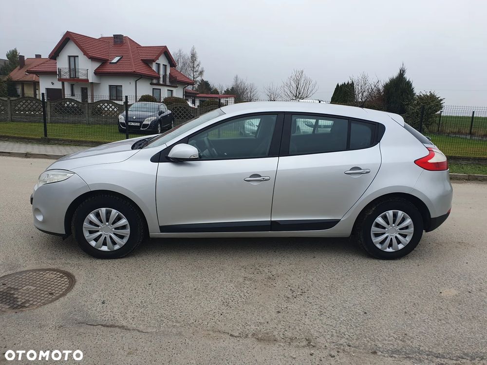 Renault Megane 1.6 16V 110 Dynamique - 1
