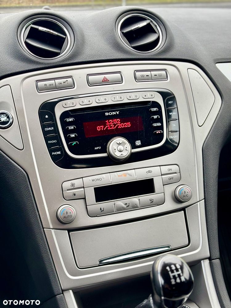 Ford Mondeo 2.0 Viva Titanium - 19