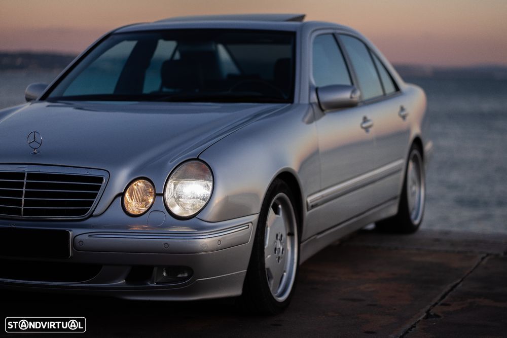 Mercedes-Benz E 320 - 31