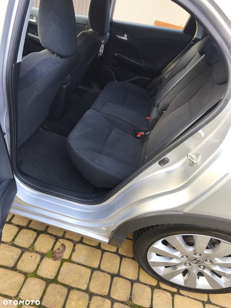 Honda Civic 1.8 i-VTEC Sport - 17