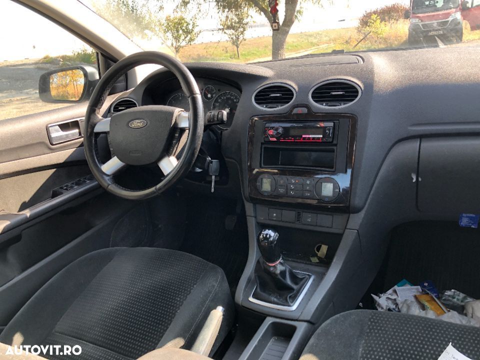 Dezmembrez piese Ford Focus 2 1,6tdci - 4