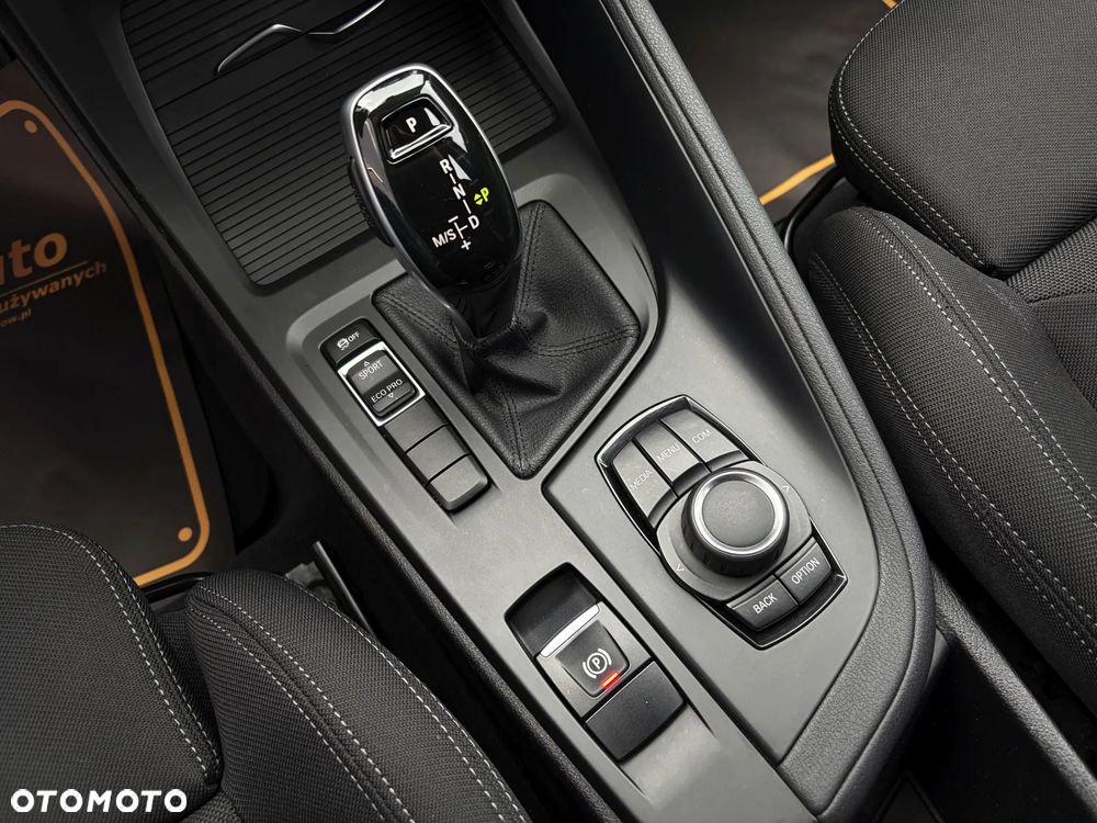 BMW X1 sDrive18d Advantage - 29