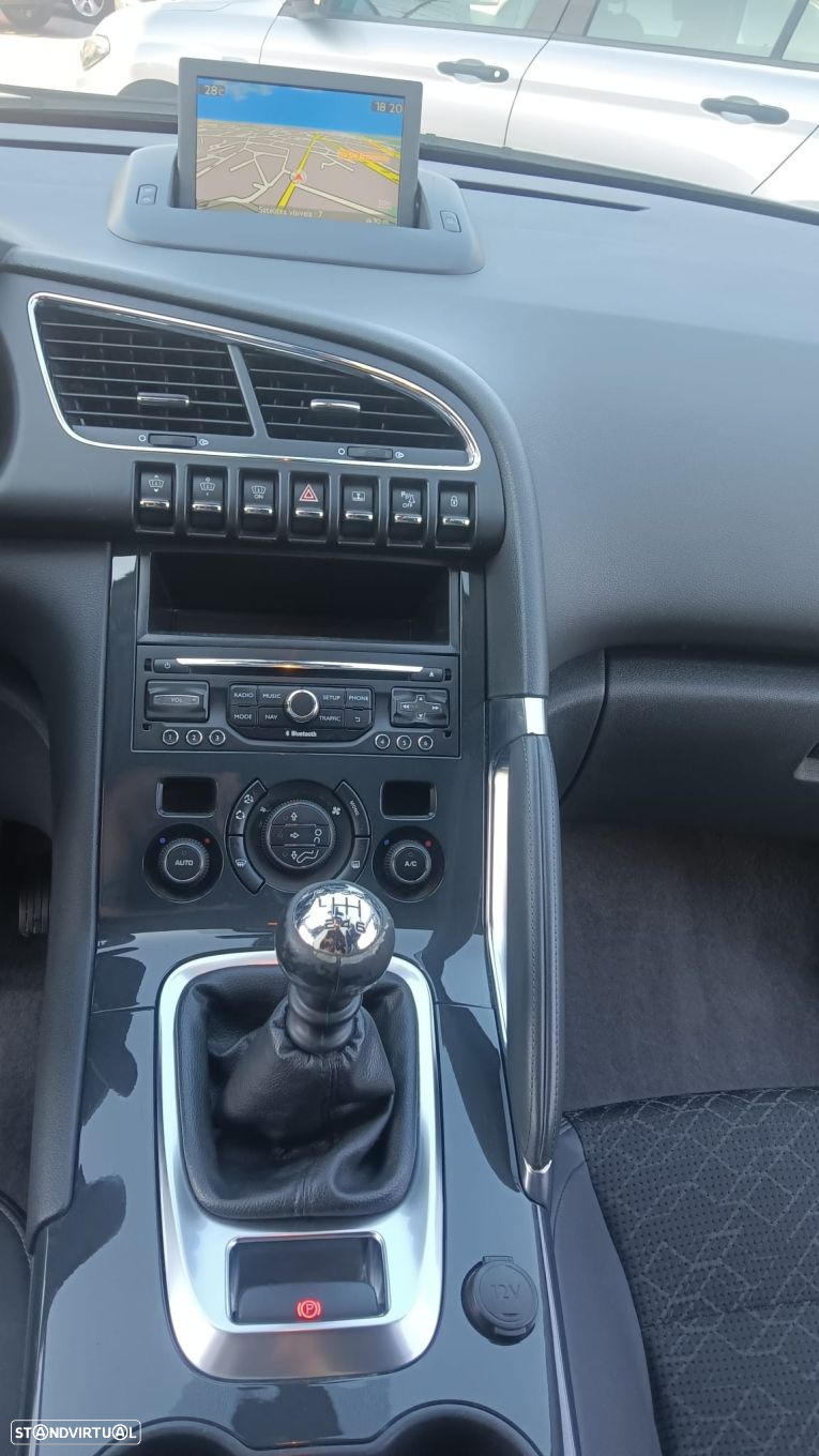 Peugeot 3008 1.6 HDi Allure - 8
