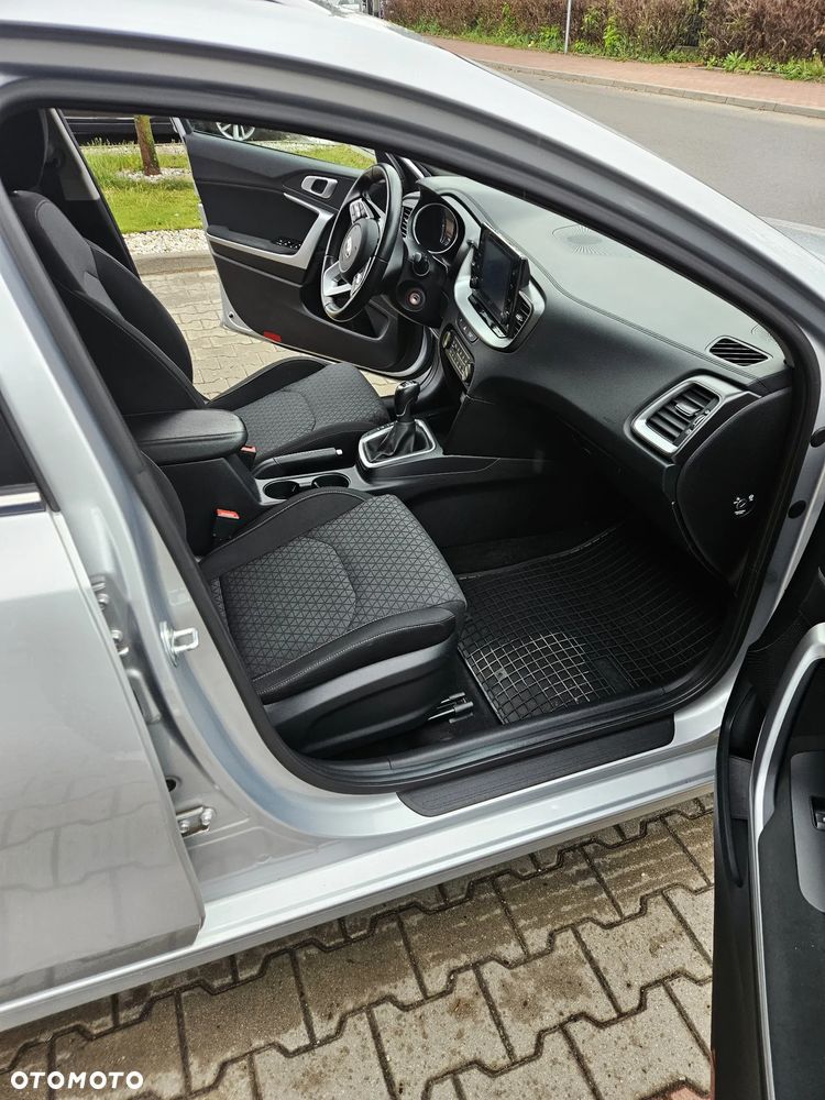 Kia Ceed 1.5 T-GDI L - 14