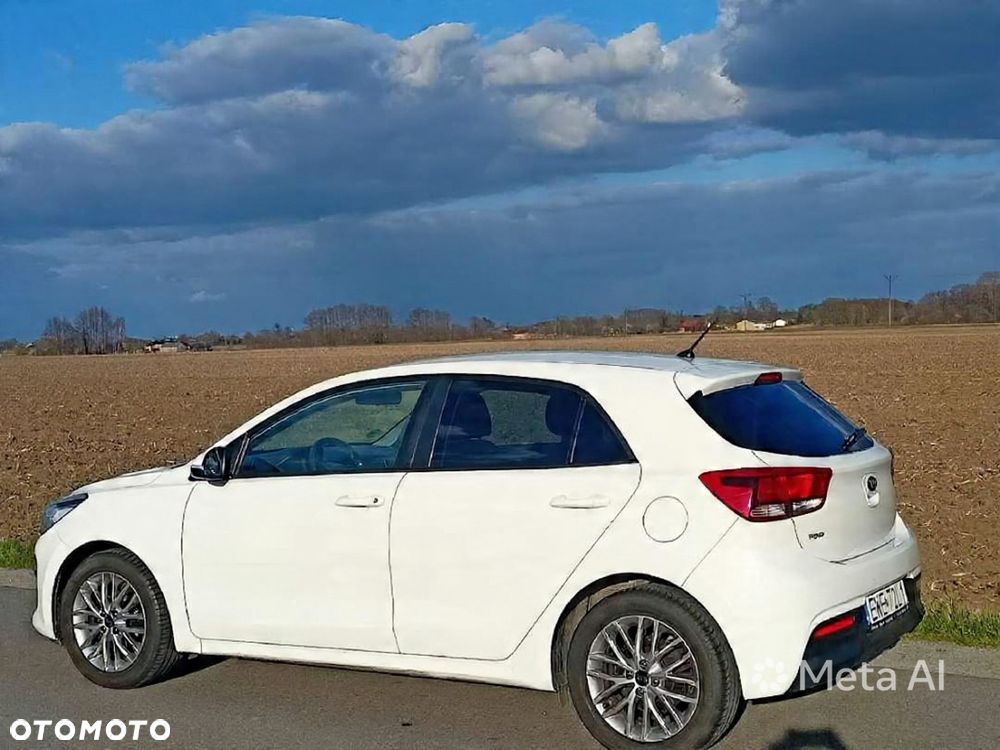 Kia Rio 1.4 L - 9
