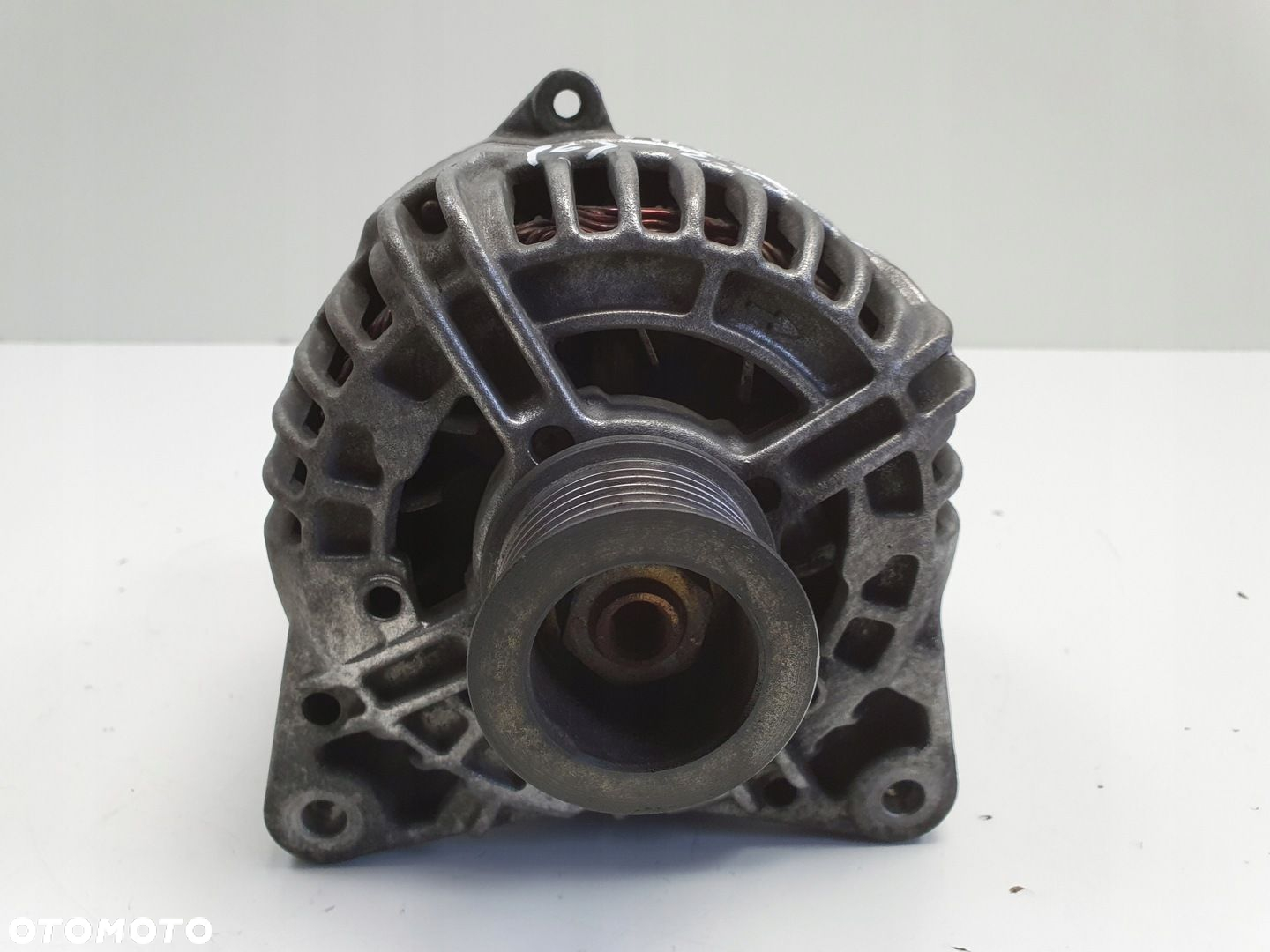 Renault Master II 2.5 DCI ALTERNATOR 0124525044 150A bosch - 3
