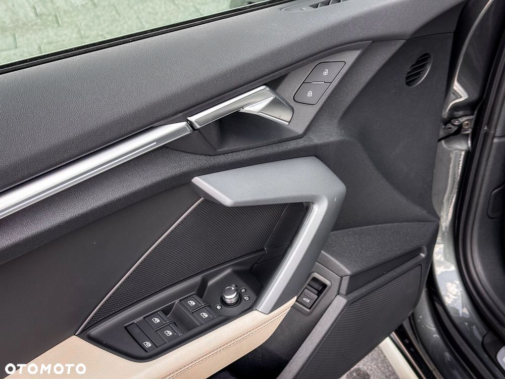 Audi A3 Sportback - 16