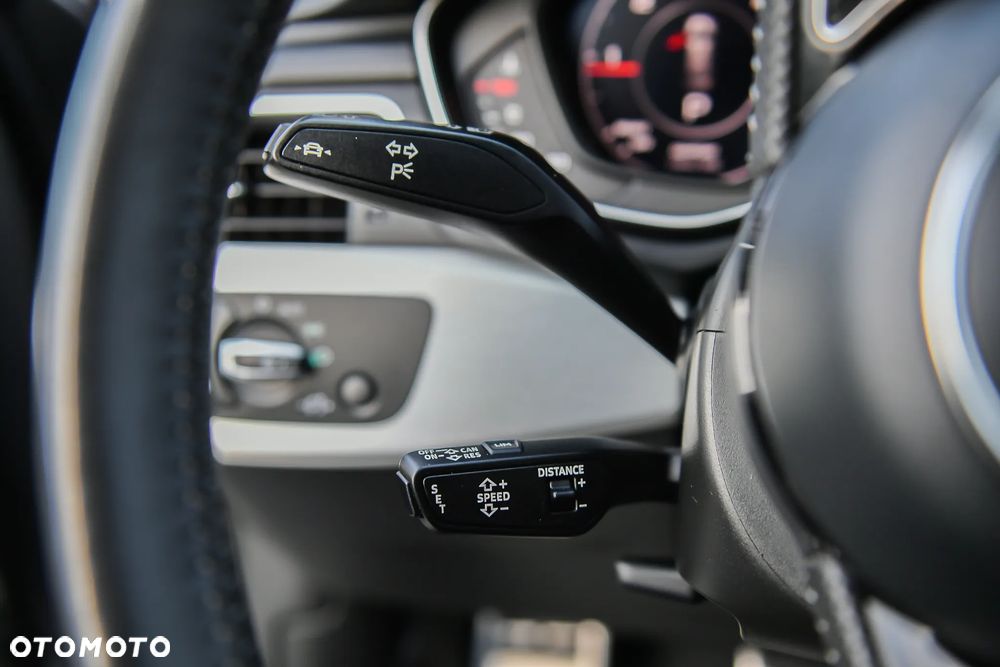 Audi A4 Avant 40 TDI S tronic quattro - 33