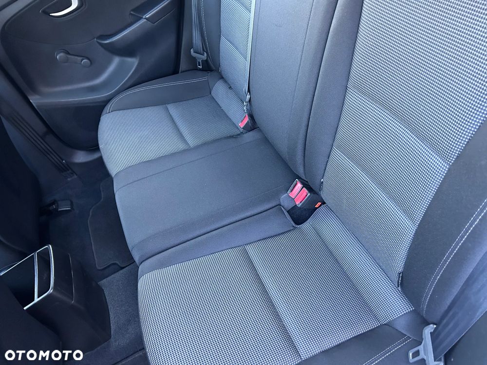 Hyundai i30 1.4 Comfort - 12