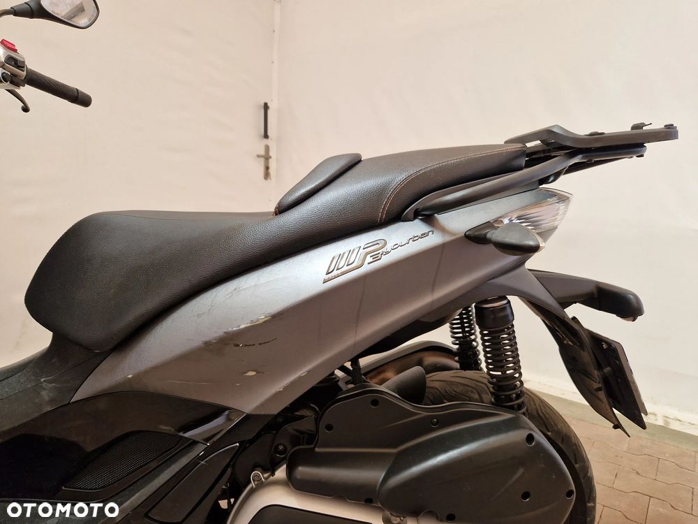 Piaggio MP-3 - 29