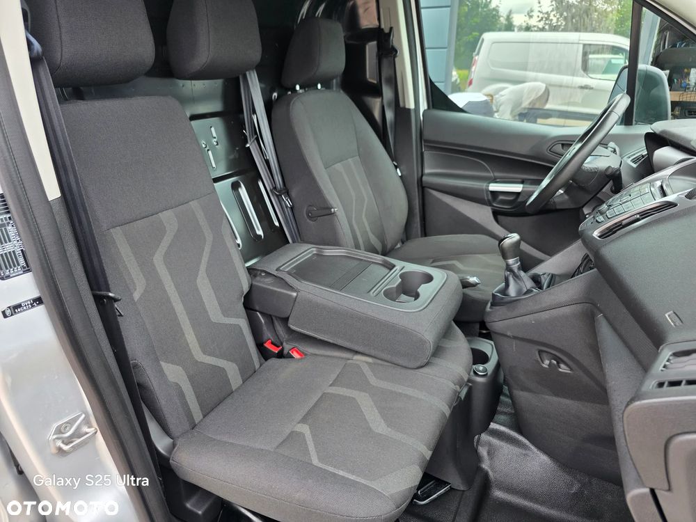 Ford Transit Connect - 29