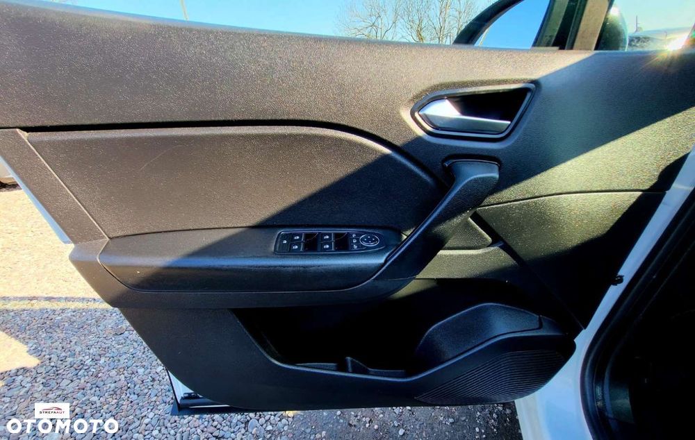 Renault Captur - 13