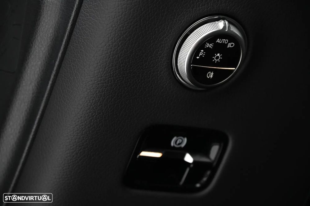 Mercedes-Benz GLC 300 de 4Matic - 22