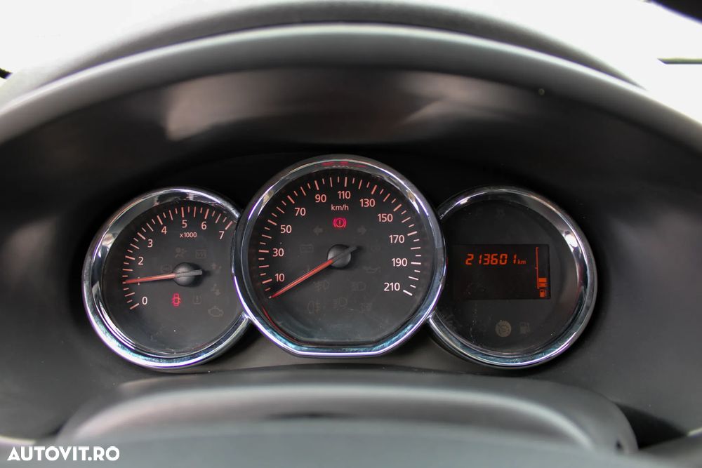 Dacia Logan TCe 90 S&S Laureate - 23