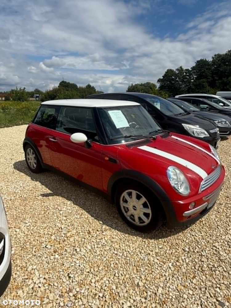 MINI Cooper Standard - 2