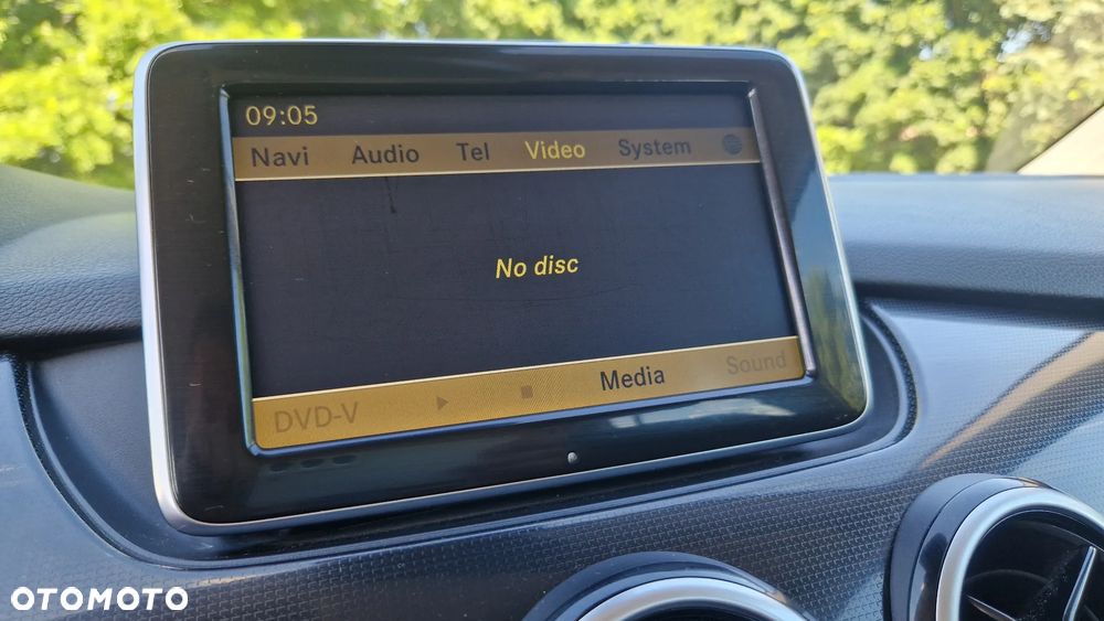 Mercedes-Benz Klasa B 180 (BlueEFFICIENCY) - 19