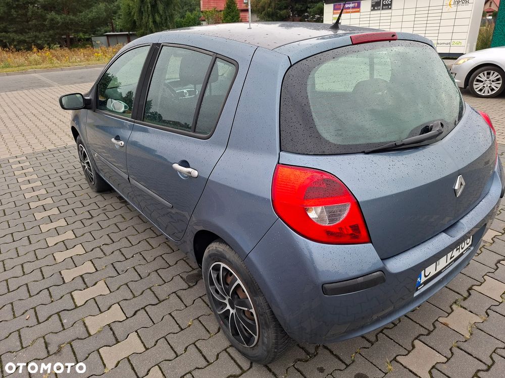 Renault Clio 1.5 dCi Authentique - 5
