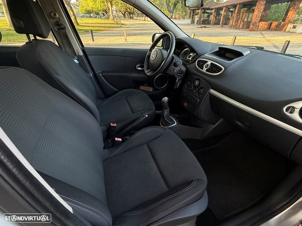 Renault Clio 1.5 dCi Dynamique S - 6