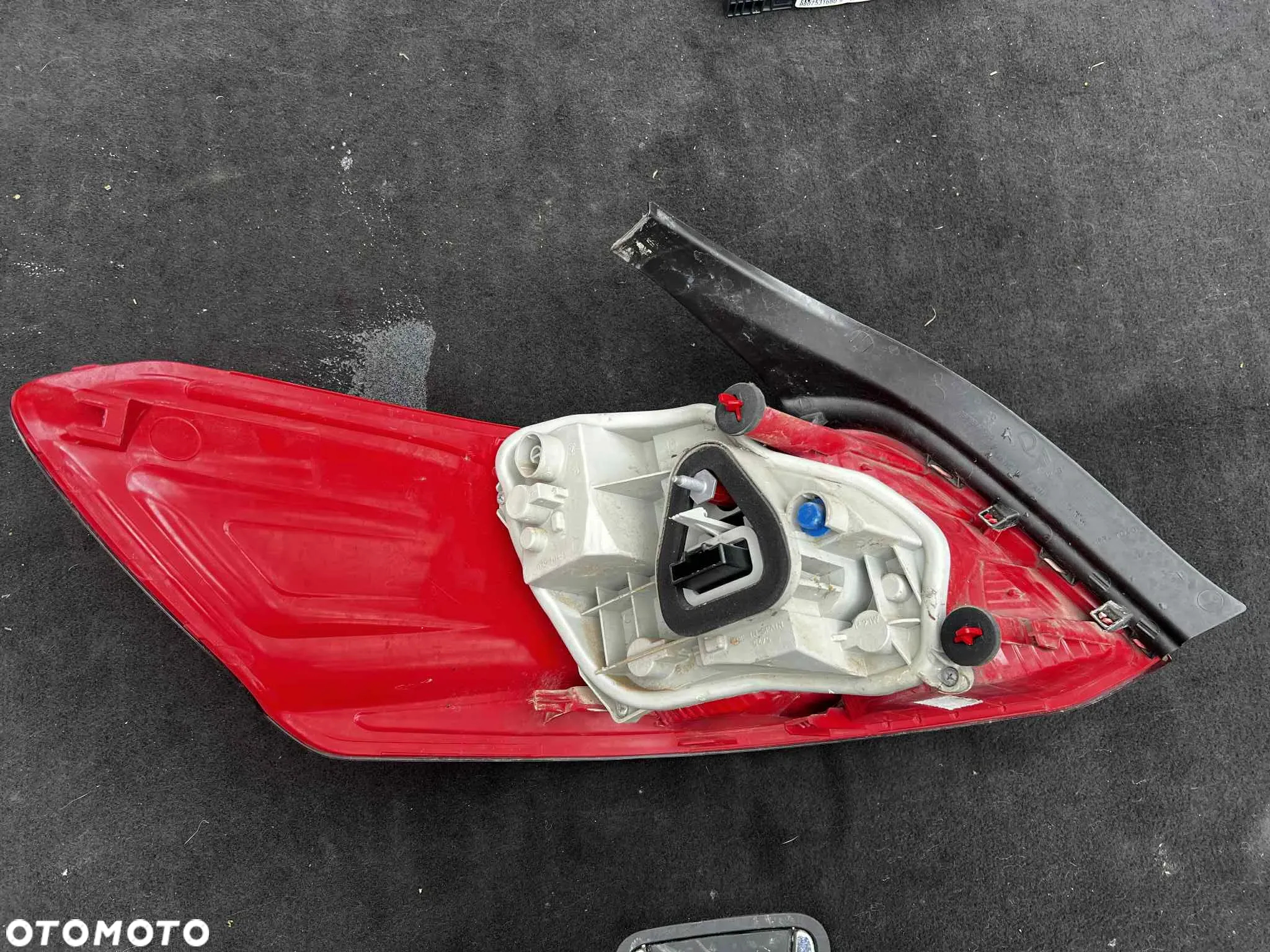 Peugeot 301 Reflektor Lampa przód lewa Europa 9675139080 90014421- LAMPY TYLNE - Lewa 9678542780 Prawa 9678542580 - 7