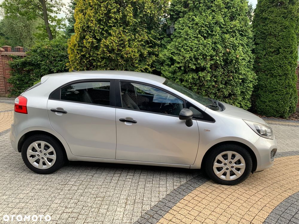 Kia Rio 1.4 M - 4