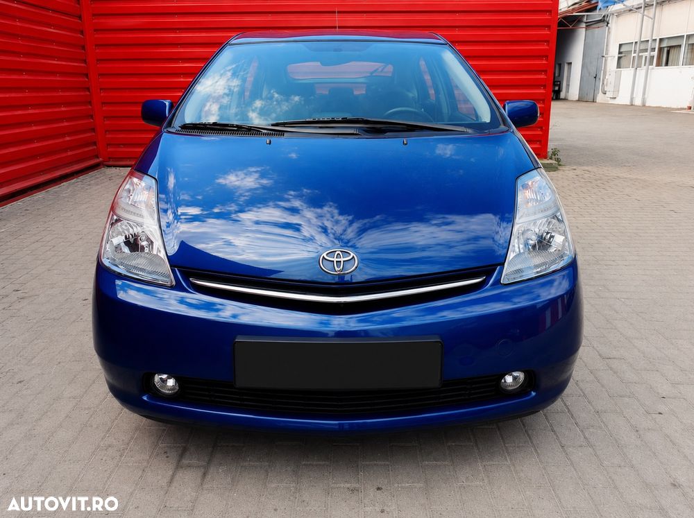 Toyota Prius (Hybrid) Sol - 17