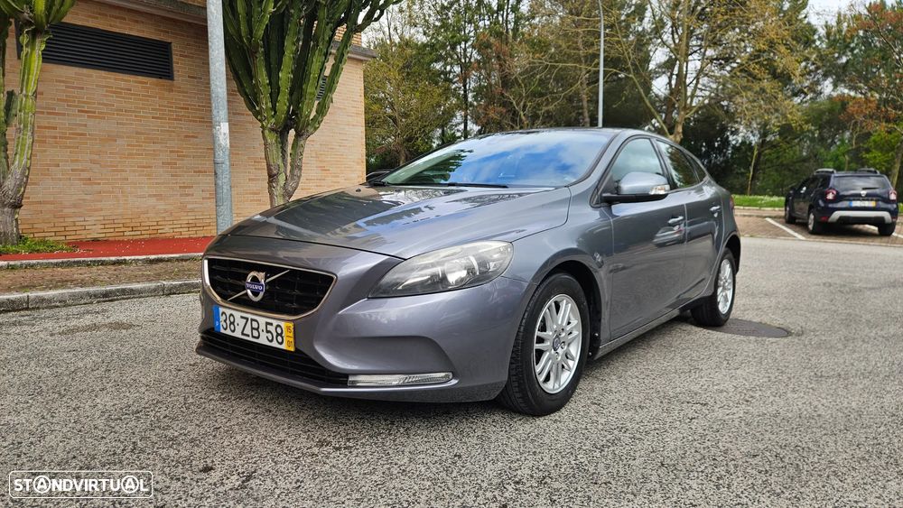 Volvo V40 1.6 D2 Momentum Eco - 1