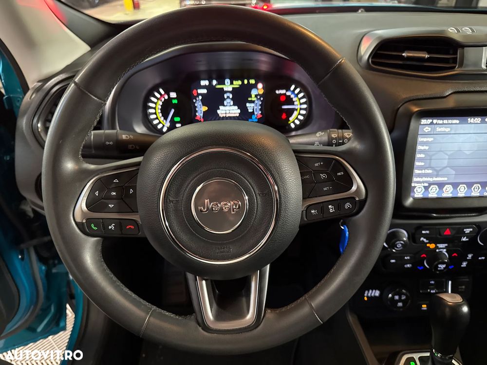 Jeep Renegade - 16